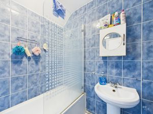 Photo 19- click for photo gallery